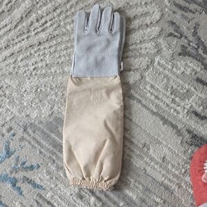 Two-Tone Gardening Gloves